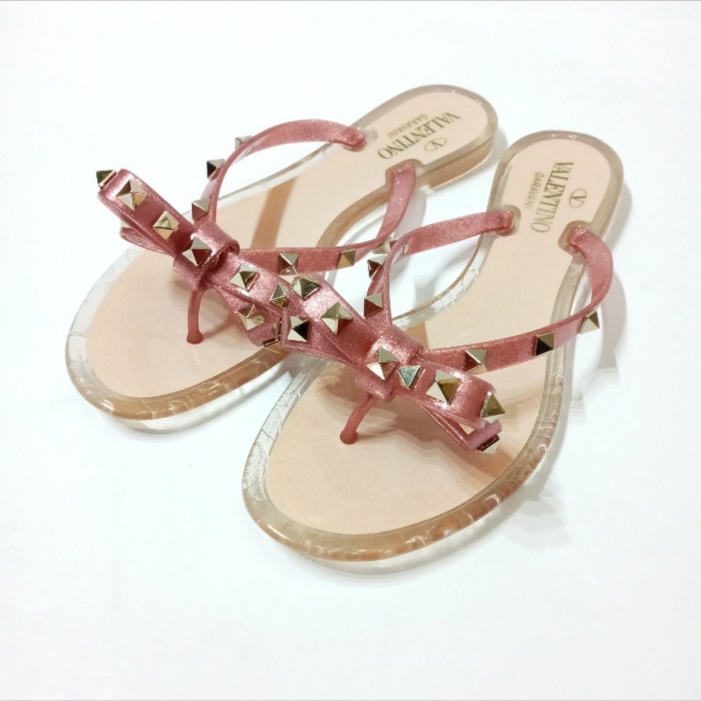 NWT VALENTINO GARAVANI Rockstud bow-embellished glittered PVC Pink flip flops